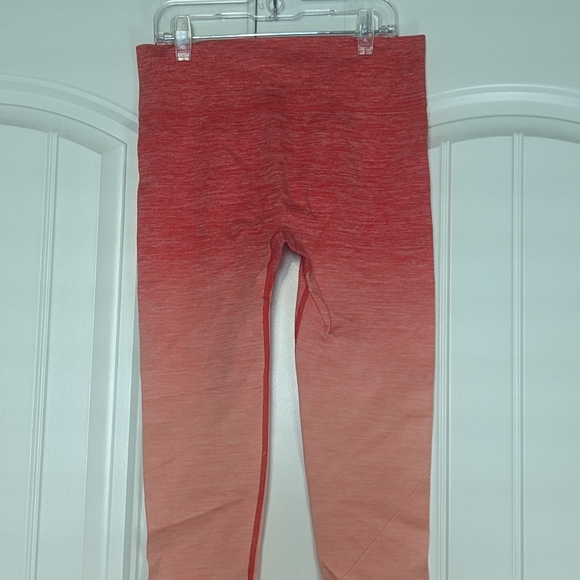 Amazing Sports cropped leggings - Picture 2 of 3